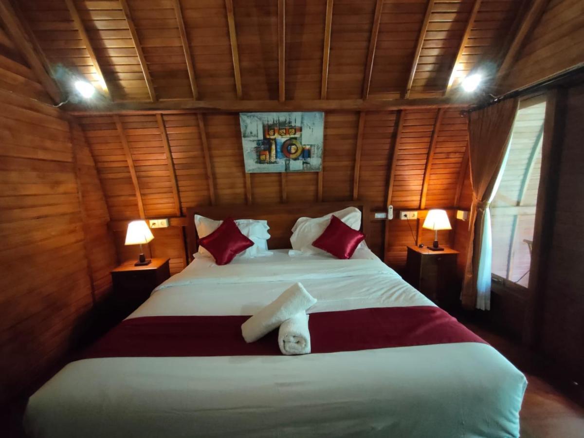 Bougainvillea Bungalow Batumadeg Екстер'єр фото
