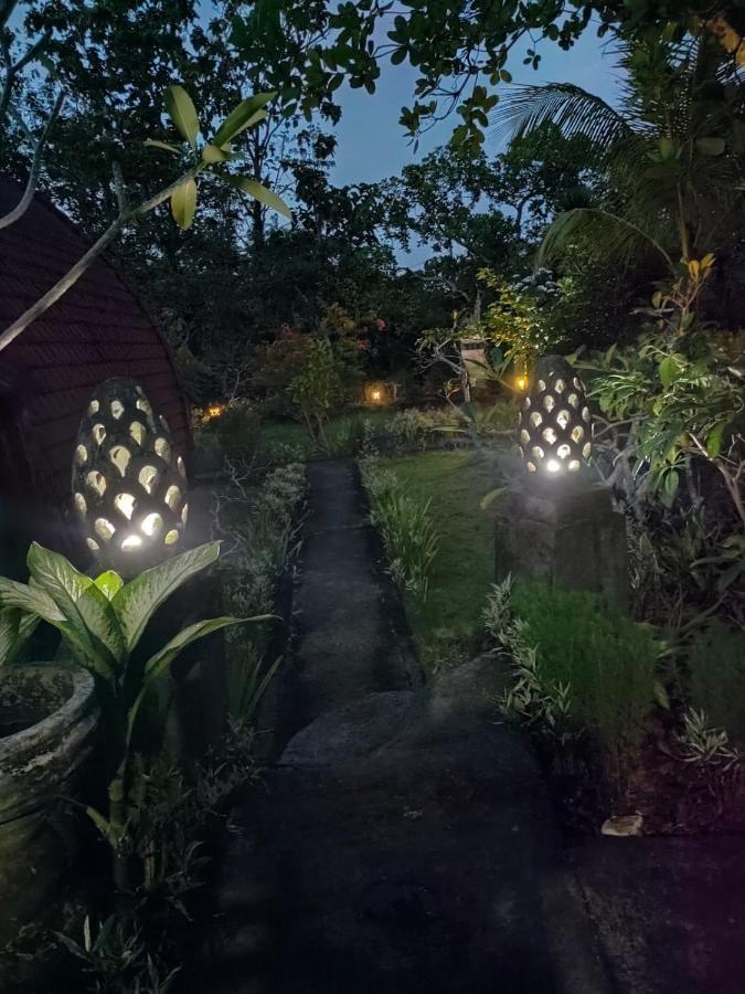 Bougainvillea Bungalow Batumadeg Екстер'єр фото