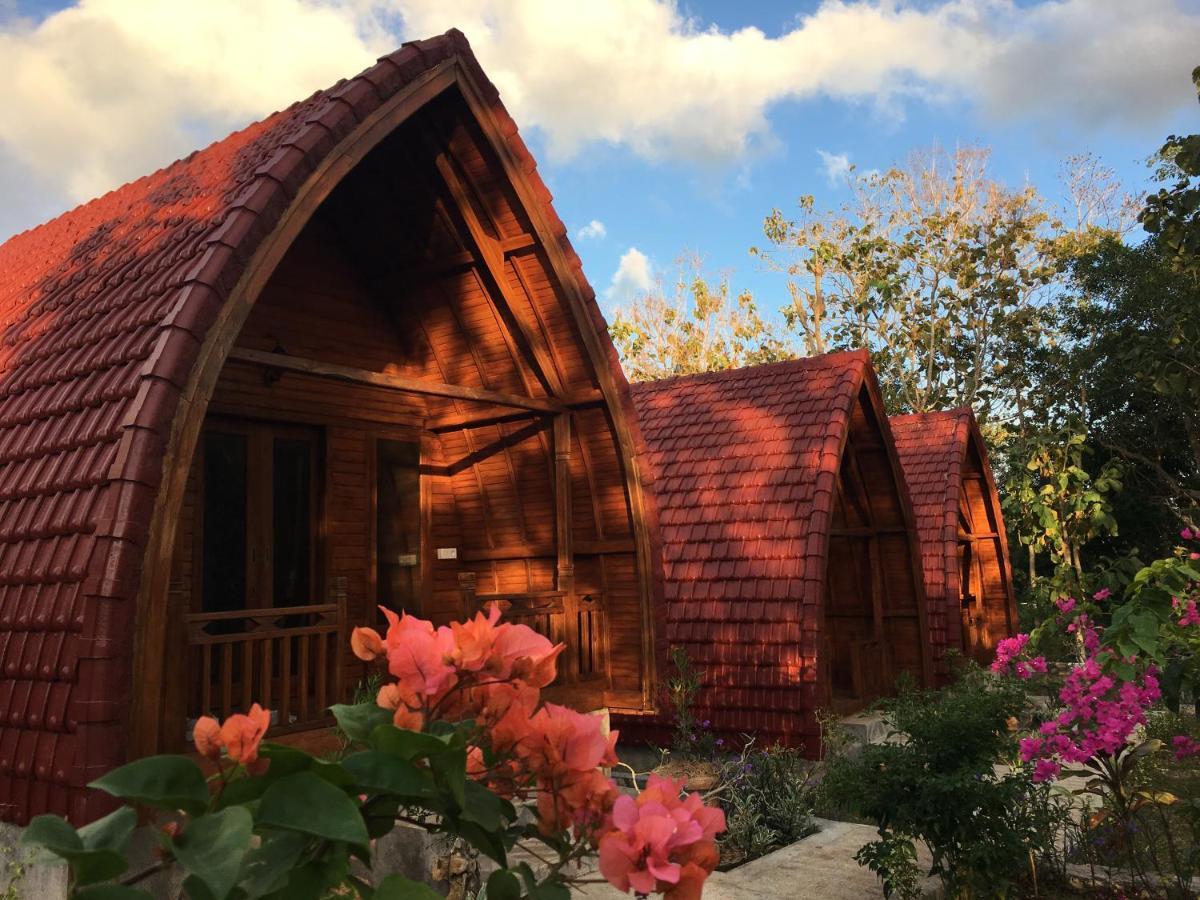 Bougainvillea Bungalow Batumadeg Екстер'єр фото