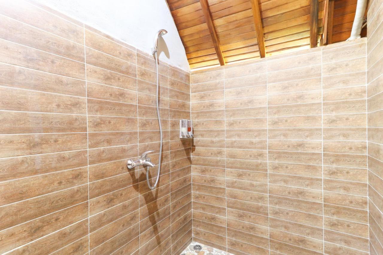 Bougainvillea Bungalow Batumadeg Екстер'єр фото